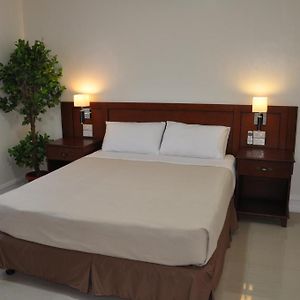 Executive One-Bedroom Apartment